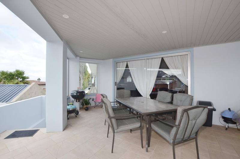 To Let 4 Bedroom Property for Rent in Everglen Western Cape